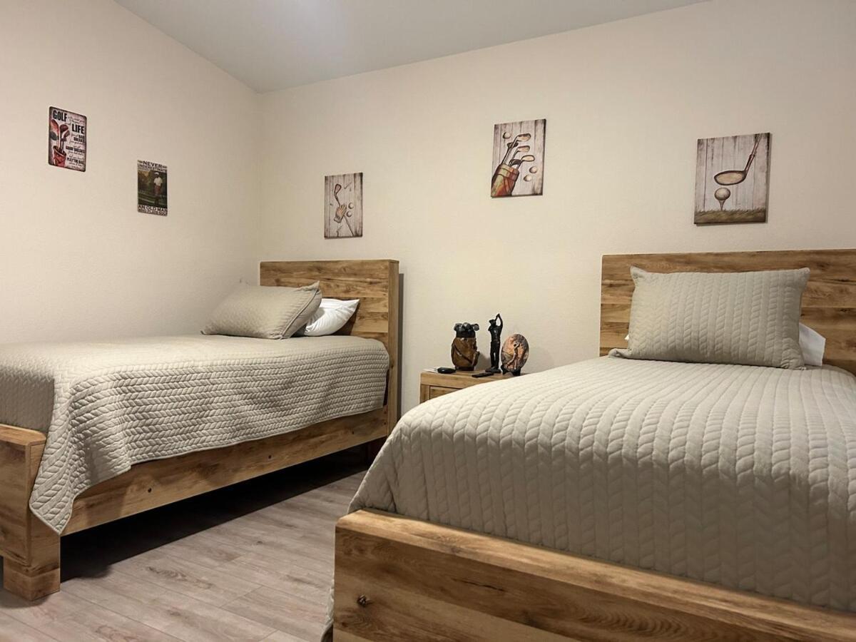 Walking Distance To Stagecoach Villa Indio Exterior photo